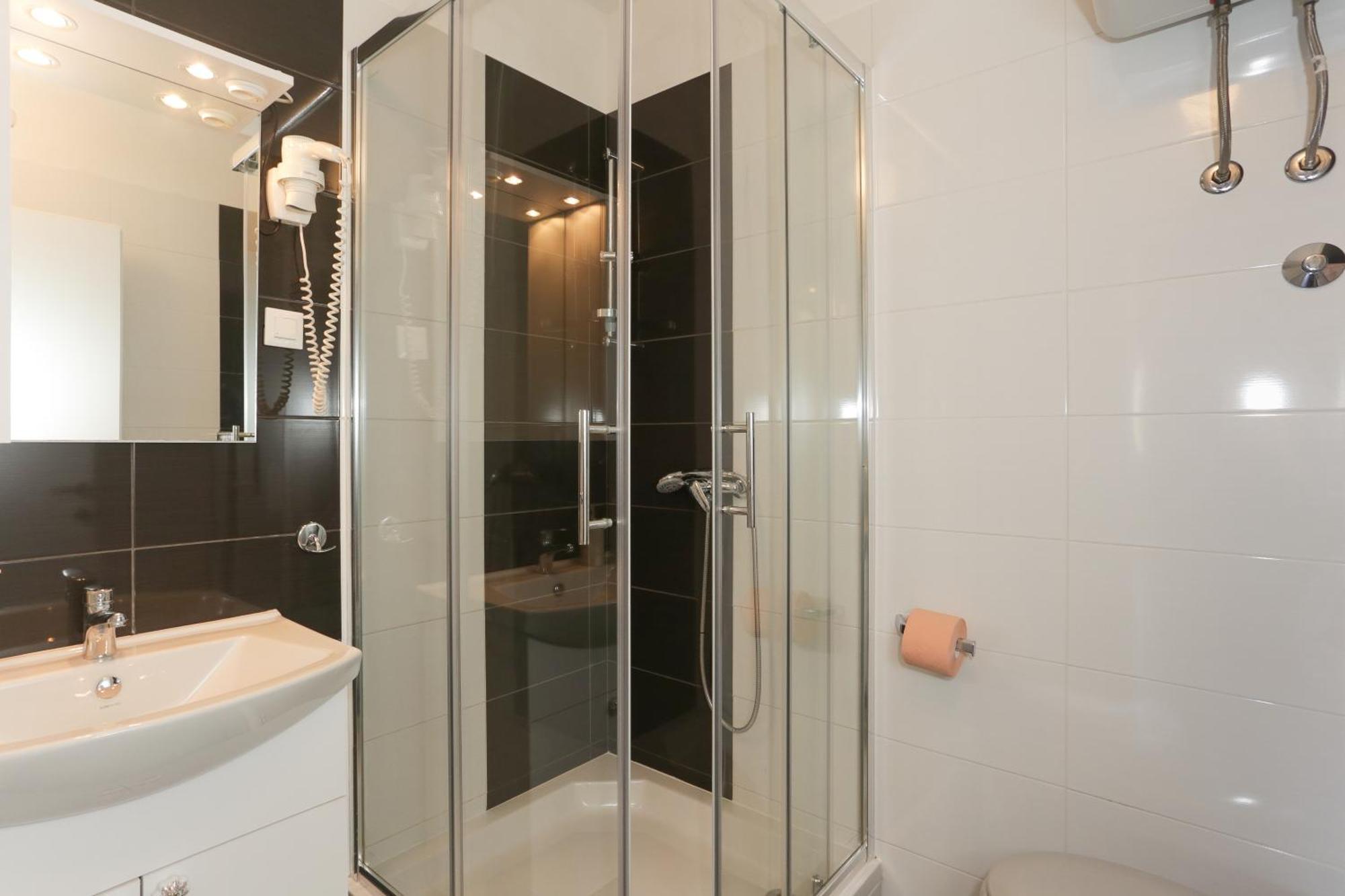 Casa Zorana-Alba Apartments Трогір Екстер'єр фото