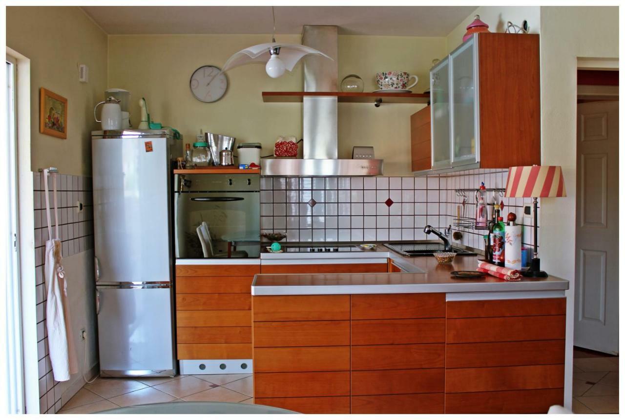 Casa Zorana-Alba Apartments Трогір Номер фото