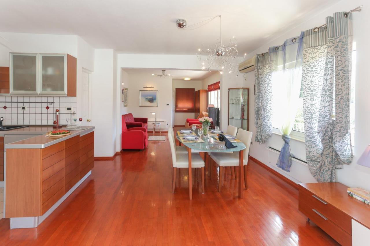 Casa Zorana-Alba Apartments Трогір Екстер'єр фото