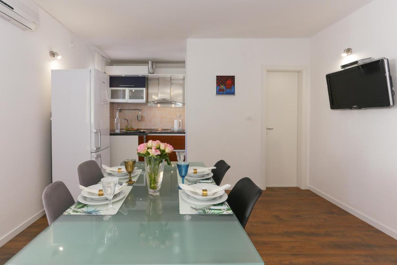 Casa Zorana-Alba Apartments Трогір Екстер'єр фото